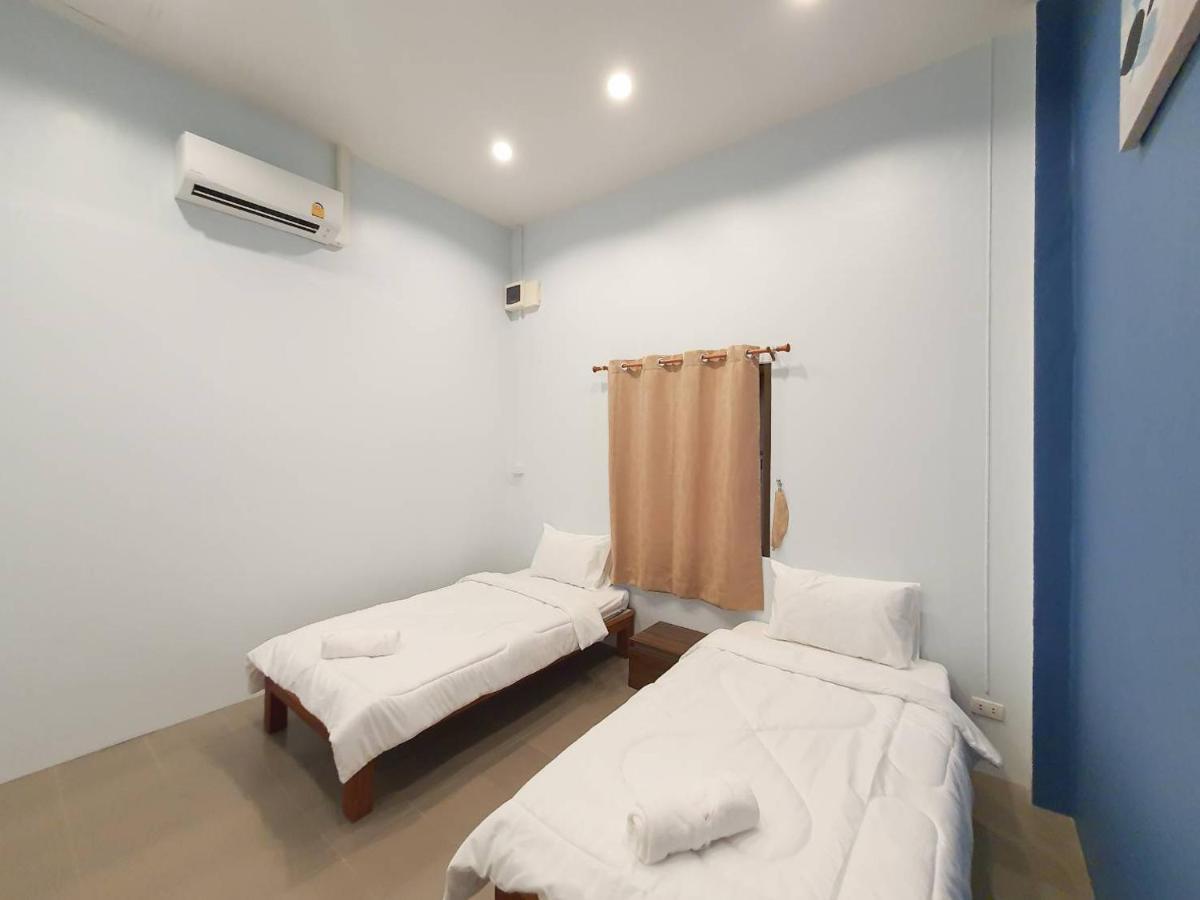 We Hostel Khaolak Khao Lak Exterior photo